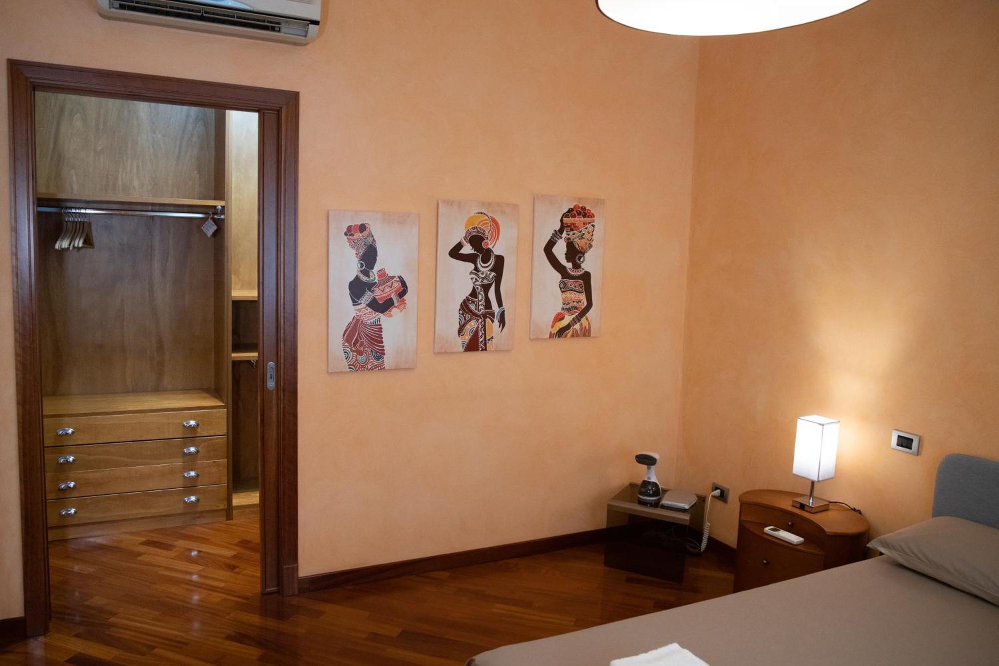 Holiday House Sabina Наполи Екстериор снимка