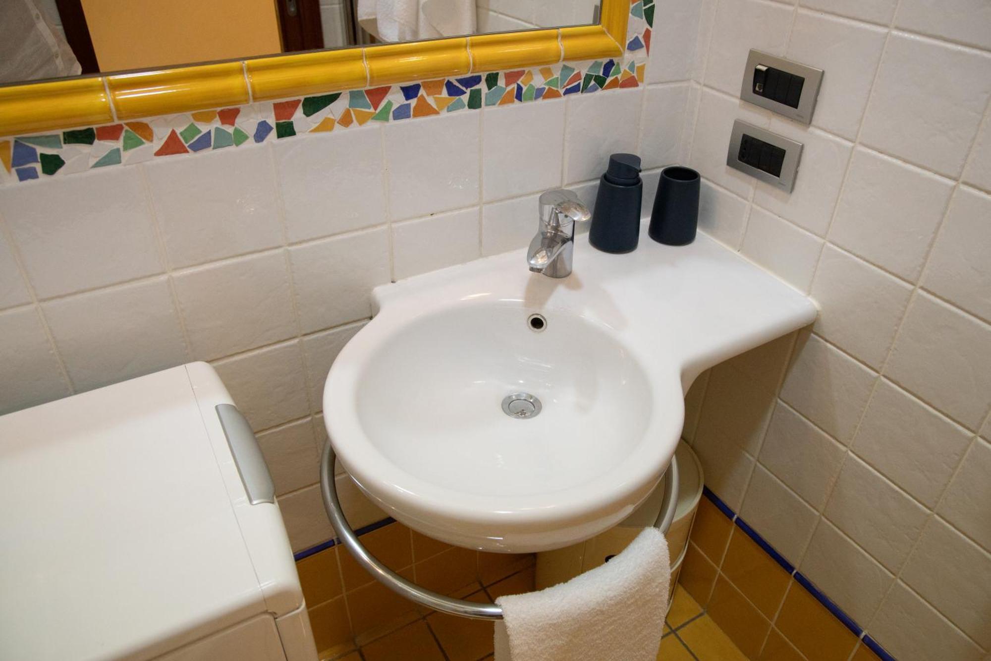Holiday House Sabina Наполи Екстериор снимка