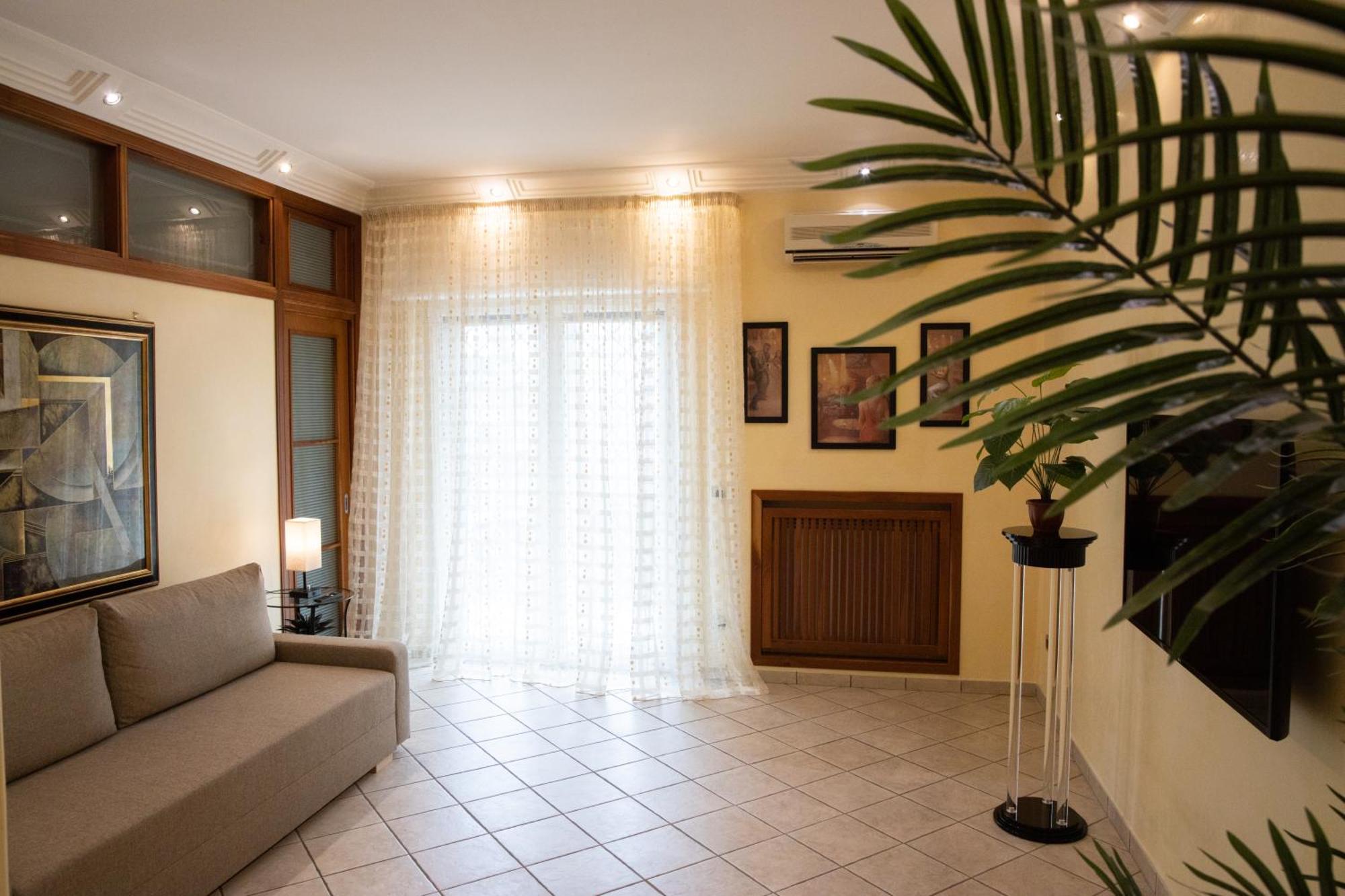 Holiday House Sabina Наполи Екстериор снимка